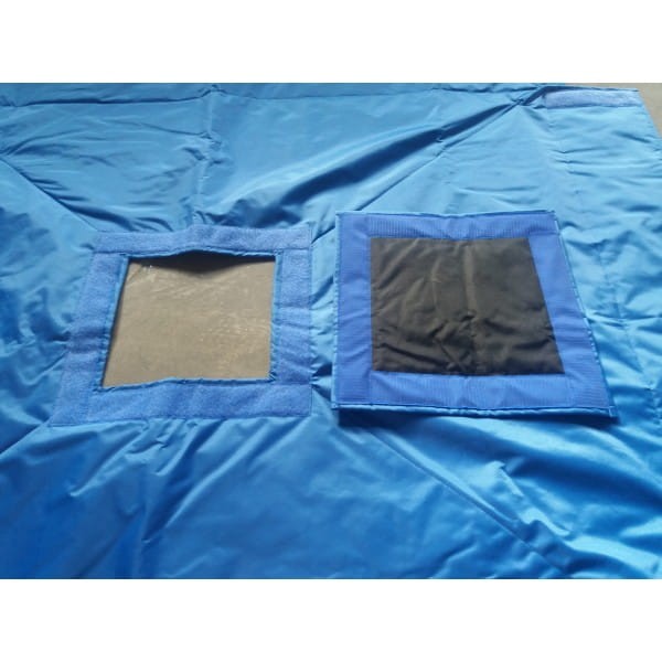 Zbliżenie na otwór do nalewania