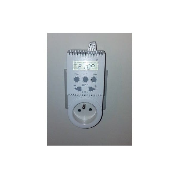 Termostat podtrzymuje ustawienia nawet w przypadku braku zasilania.