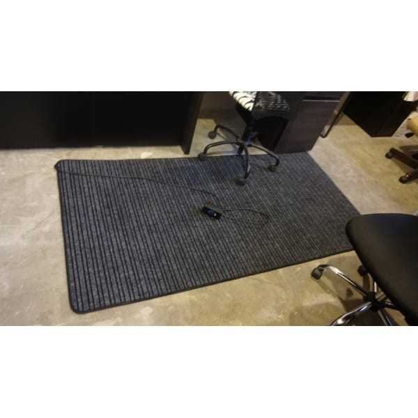 Wygląd na podłodze-Dywan grzewczy na podczerwień 200 x 100cm – 400W