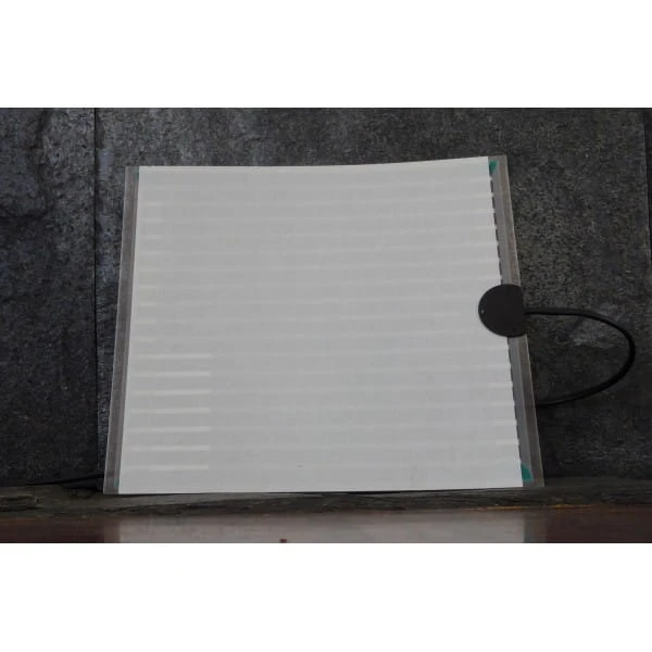Folia grzewcza na podczerwień pod lustro 27x25 cm samoprzylepna